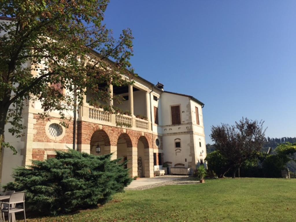 Relais Villa Gozzi B&B Arcugnano Exterior photo